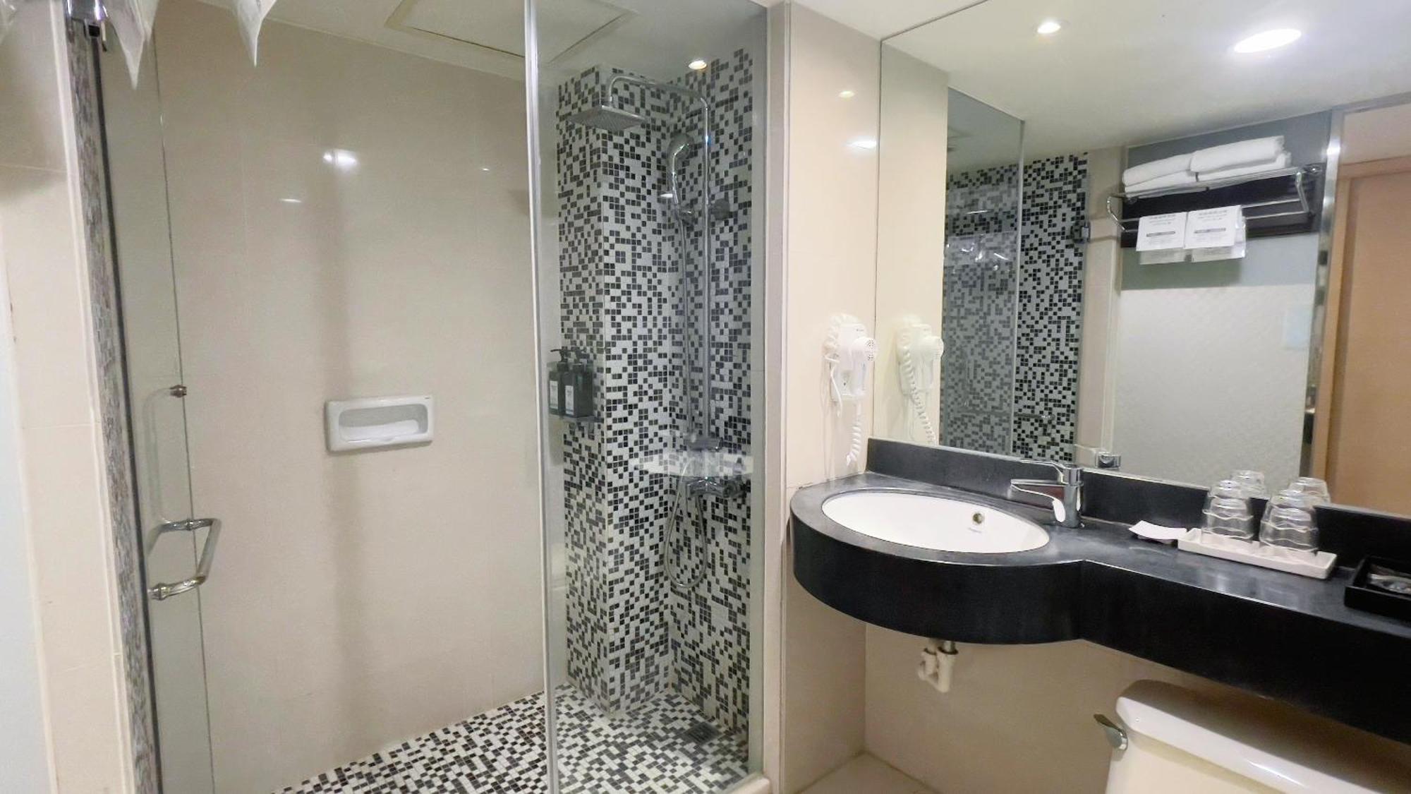 Delton Hotel Kaohsiung Luaran gambar