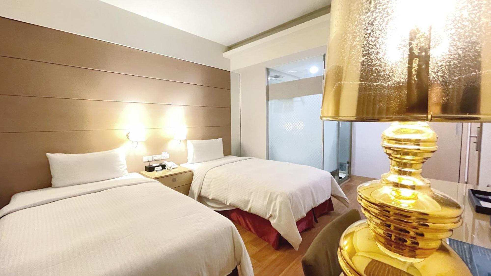 Delton Hotel Kaohsiung Luaran gambar