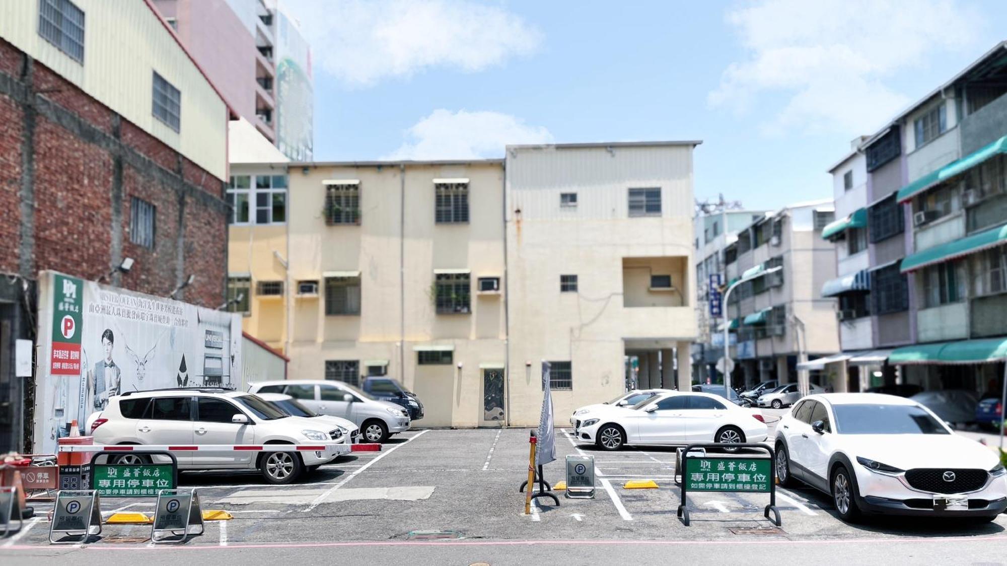 Delton Hotel Kaohsiung Luaran gambar